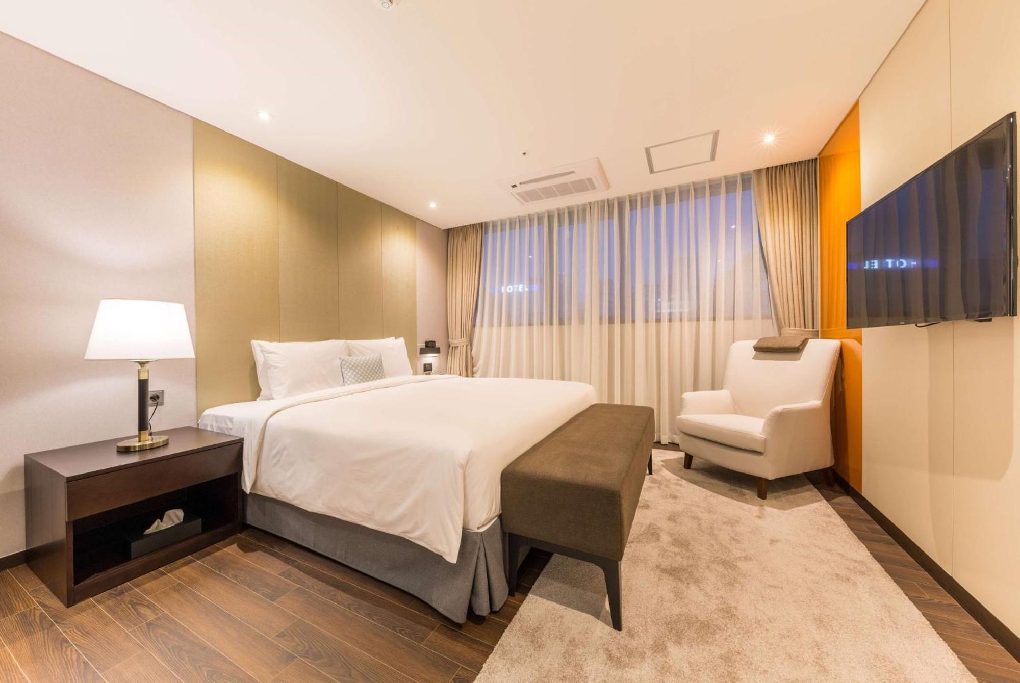 Howard Johnson By Wyndham Incheon Airport Hotel Luaran gambar